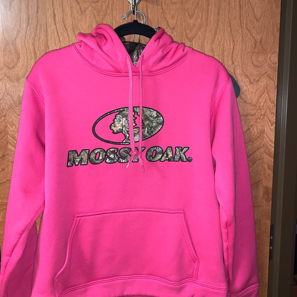 Comfortable fluffy pink jacket for women